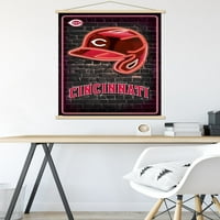 Црвените Синсинати - Постер за неонски шлем со магнетна рамка, 22.375 34